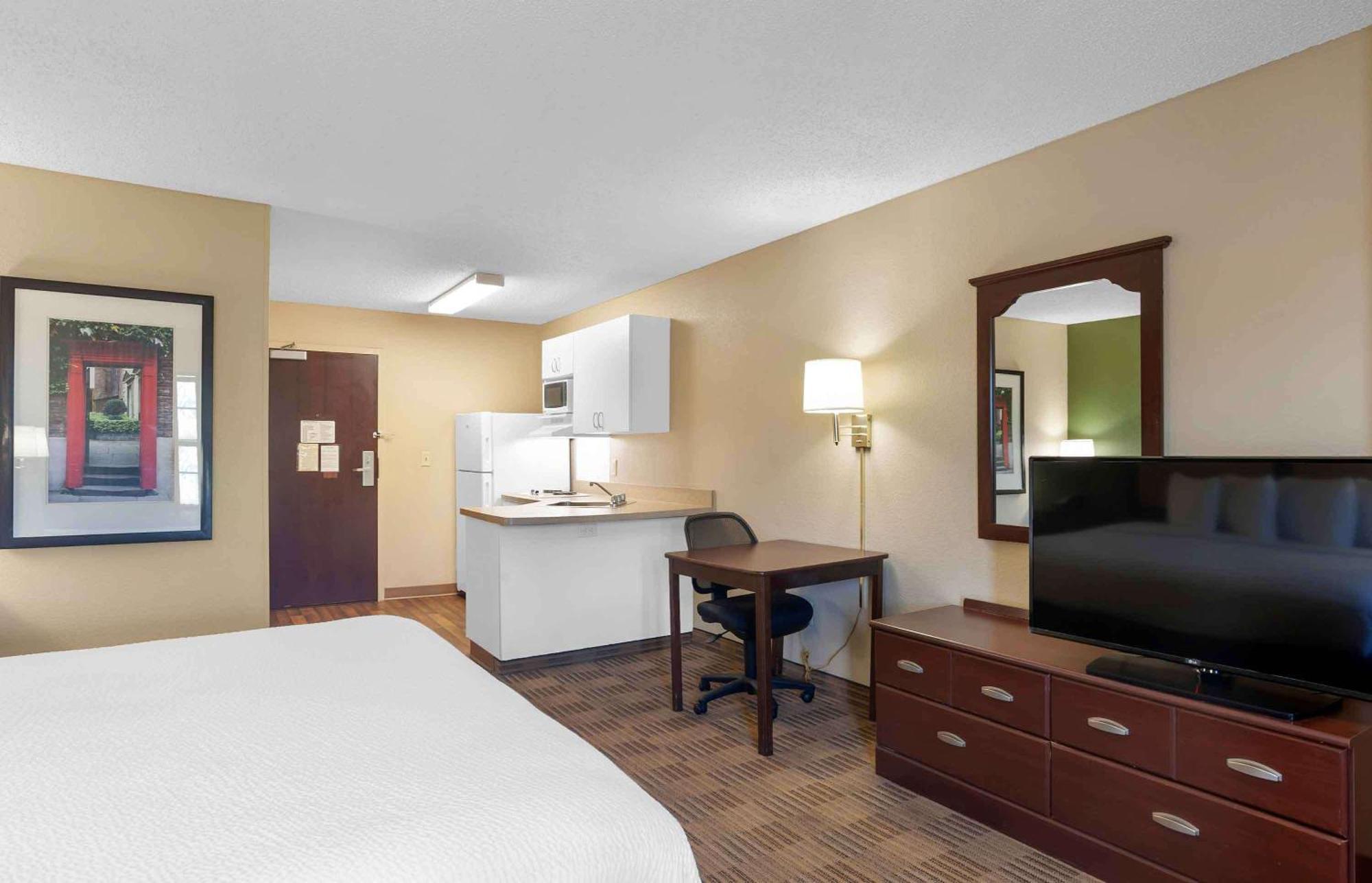 Extended Stay America Suites - Richmond - Hilltop Mall Екстер'єр фото