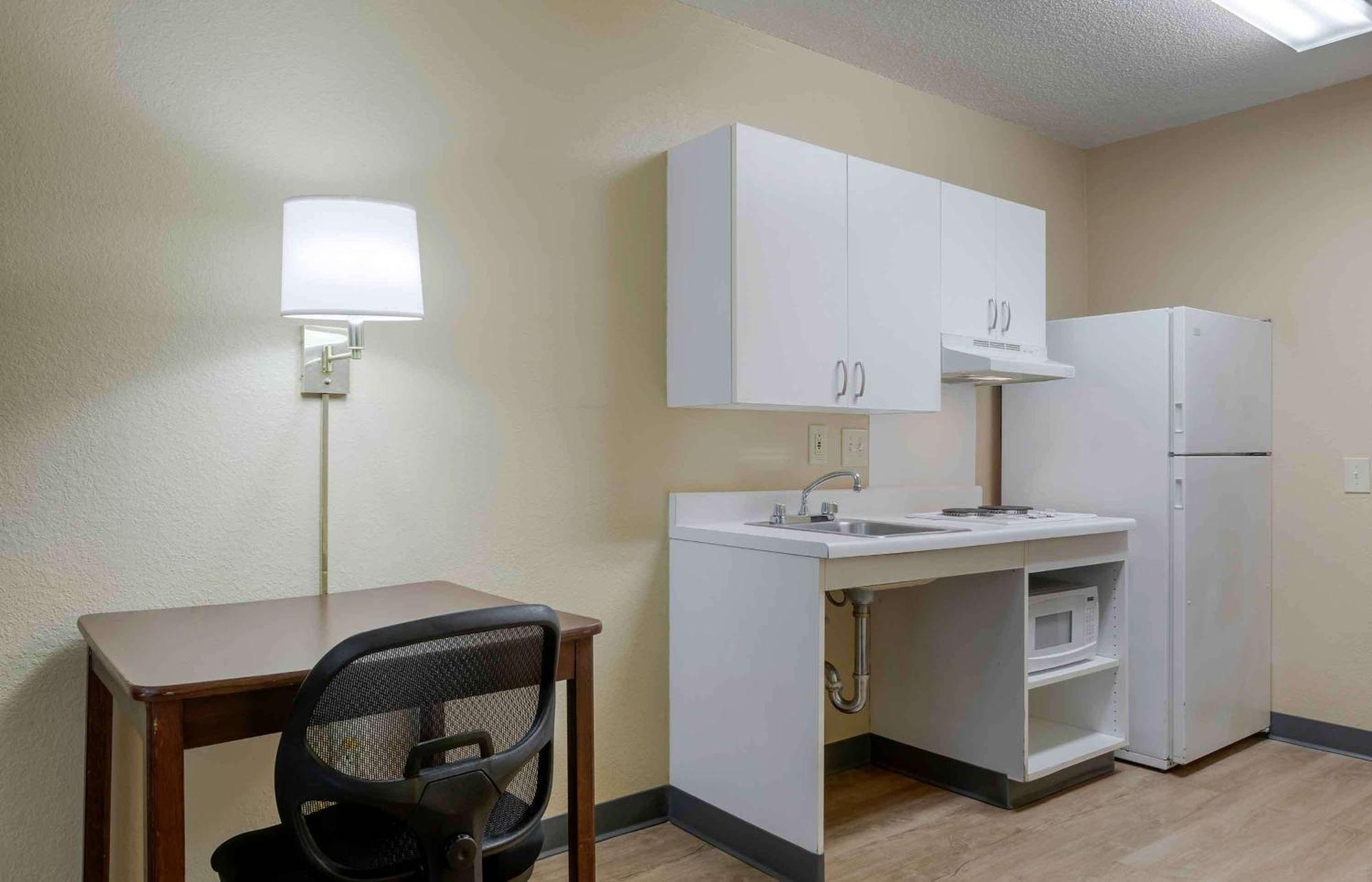 Extended Stay America Suites - Richmond - Hilltop Mall Екстер'єр фото